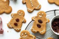 20 Classic Christmas Cookie Recipes to Bake This Season