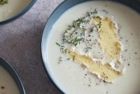 Creamy French Cauliflower Soup with Brie