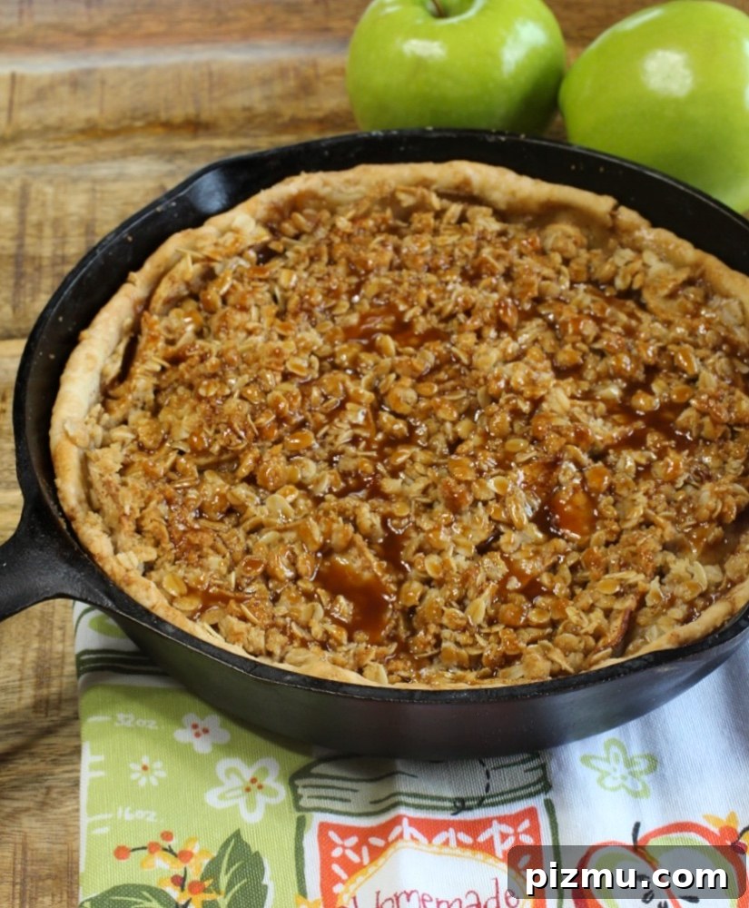 Skillet Apple Streusel Pie with Cinnamon Crunch 6 Sliced Granny Smith apples
