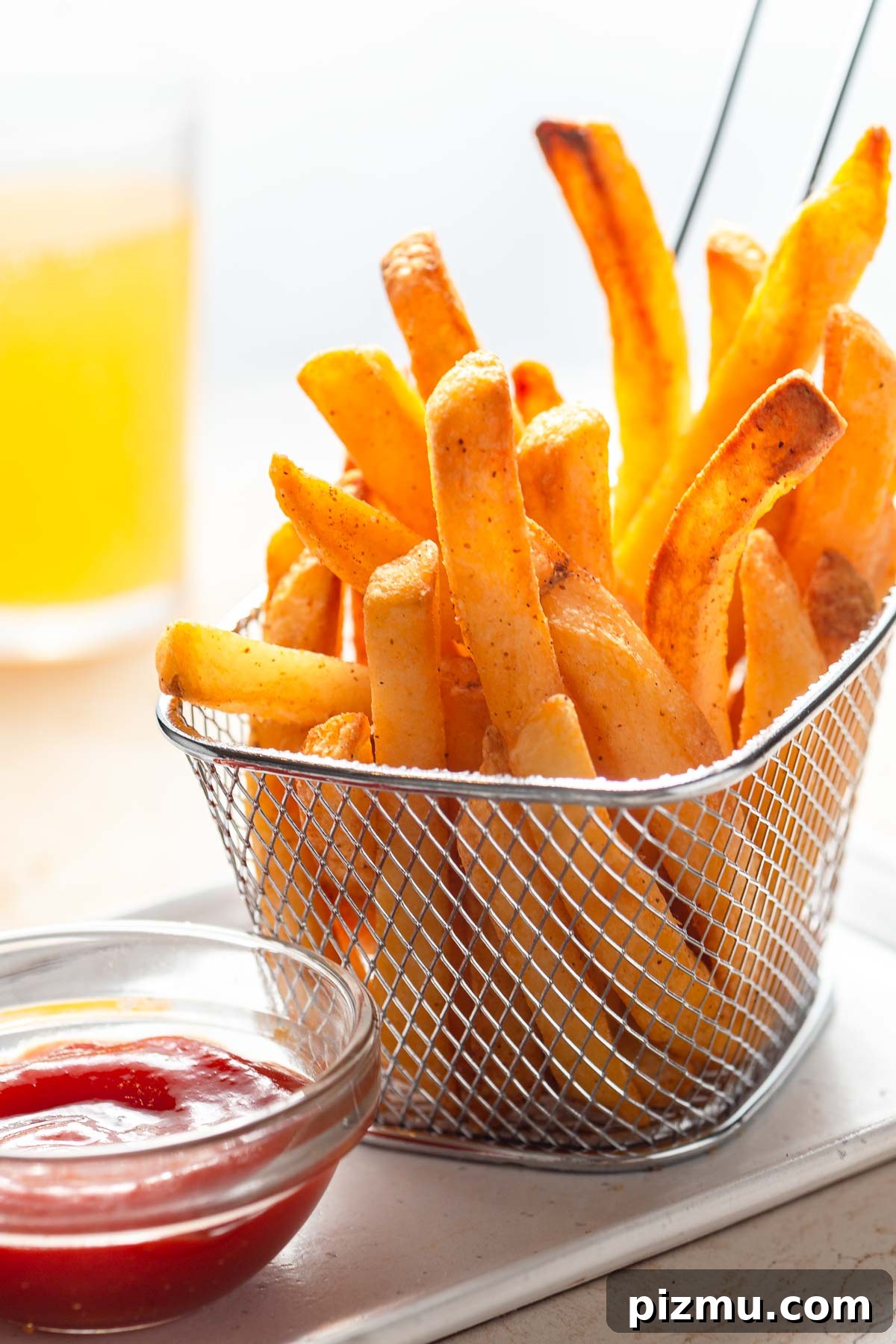 air fryer frozen french fries with ketchup
