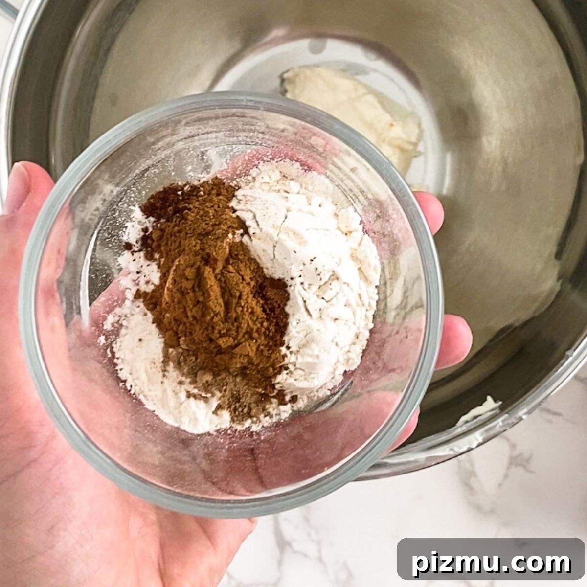 Paula Deen's Classic Pumpkin Cheesecake Recipe 6 flour, cinnamon, nutmeg and cloves in a bowl.