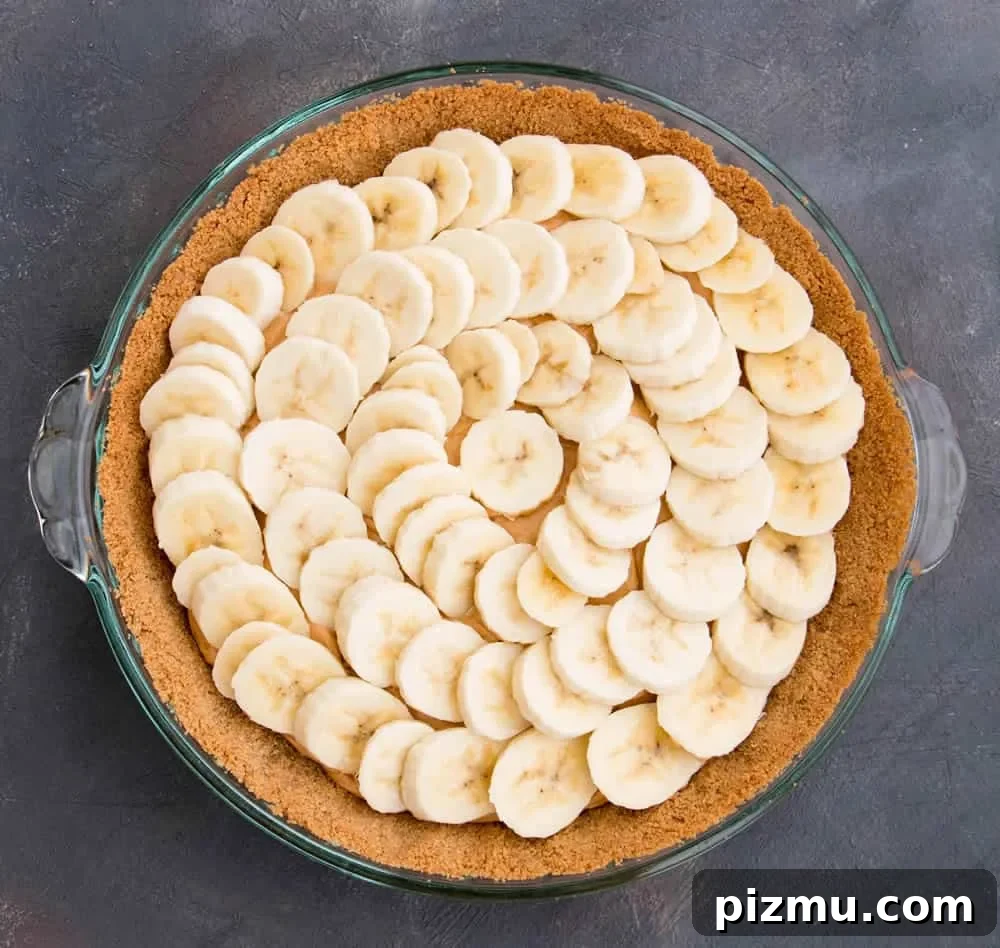 Classic Banoffee Cream Pie Recipe with Toffee and Bananas 8 Easy Banoffee Cream Pie pairs the short cut of dulce de leche with the twist of adding cream cheese. A drizzle of Nutella syrup takes it over the top!