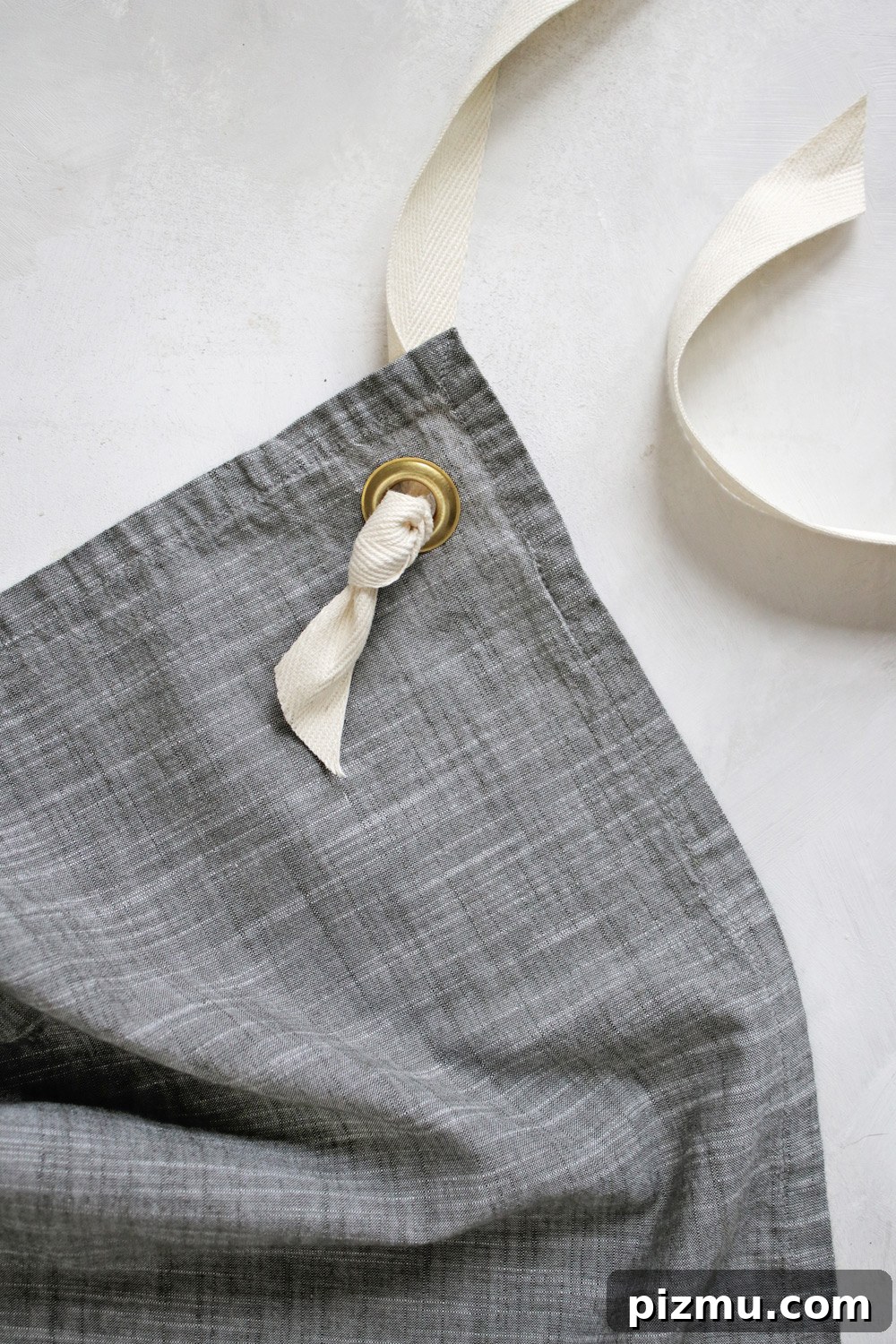 Turn Dish Towels into a No Sew Apron 6 No Sew DIY Apron